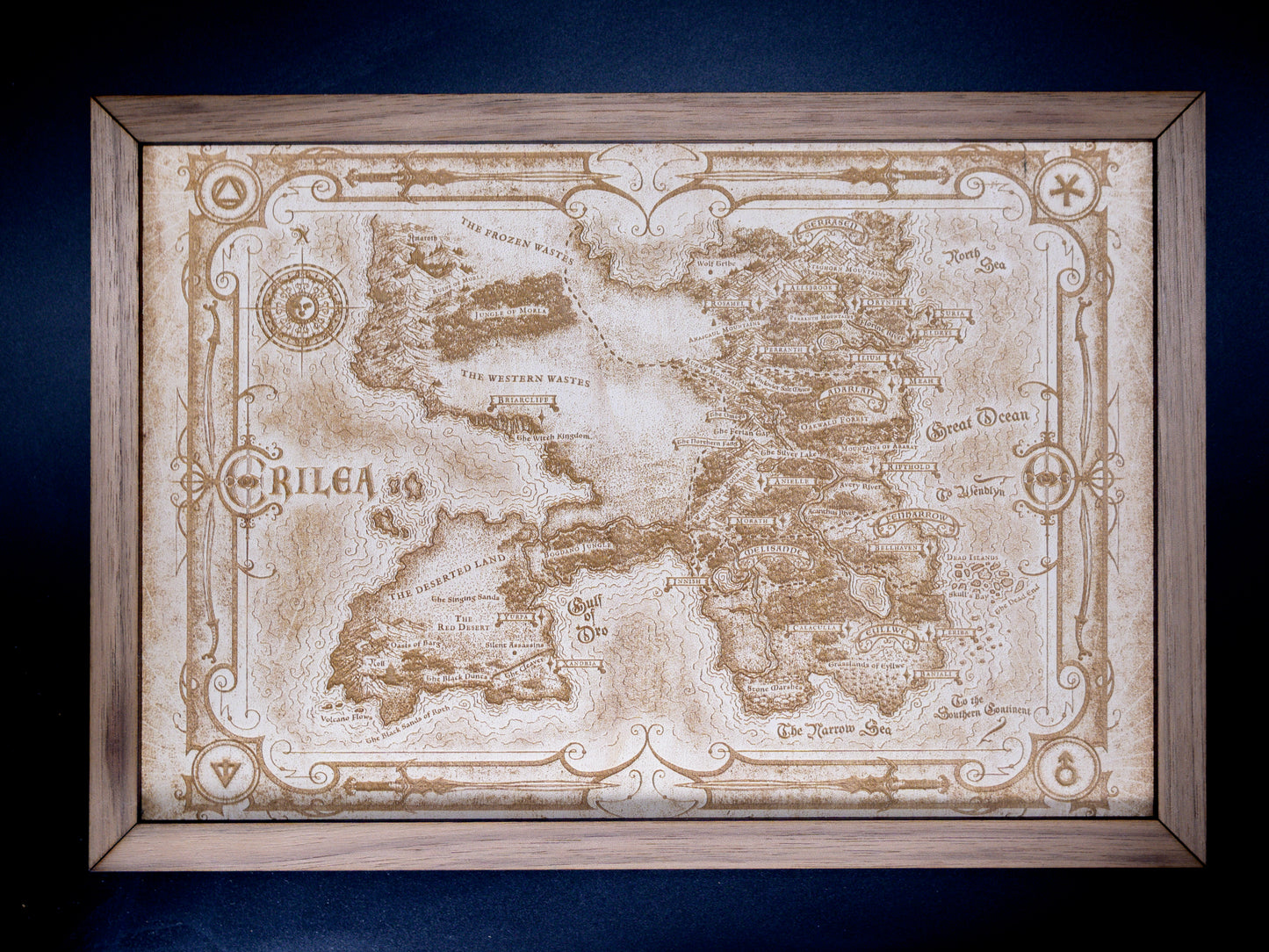 Throne of Glass: Erilea Wood Engraved Display Map