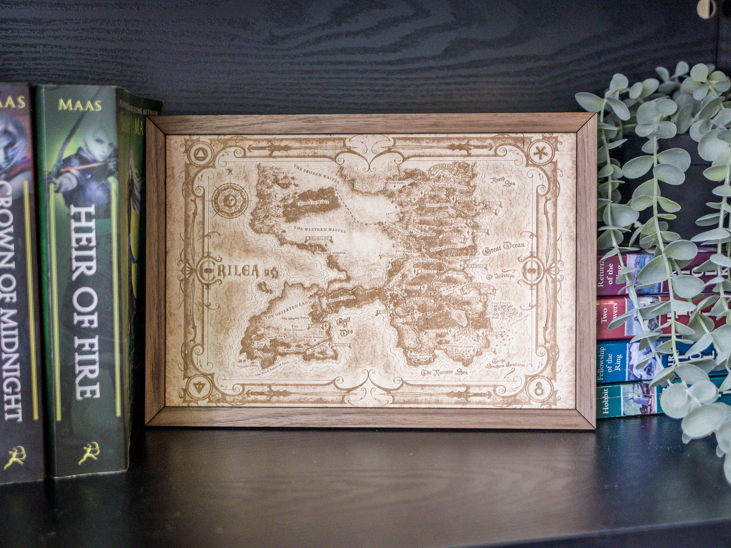 Throne of Glass: Erilea Wood Engraved Display Map