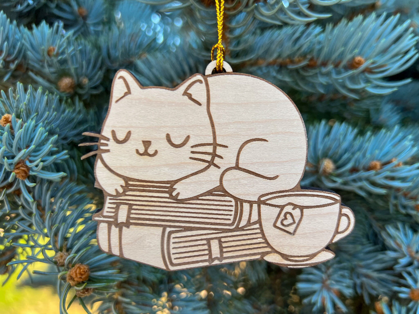 Books & Cat Ornament, Cat Lovers Gift, Book Lovers Gift Tag, Cat Christmas Ornament, Ornament for People Who Love Cats and Reading